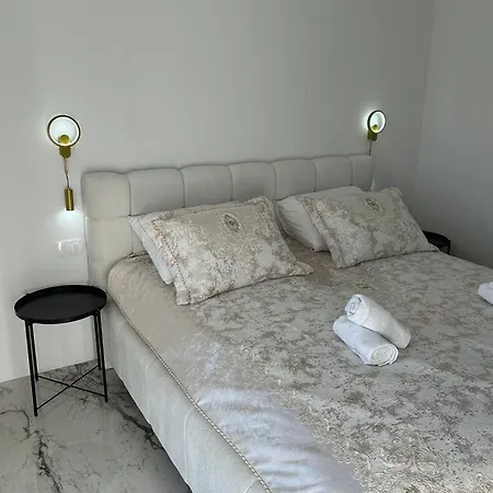 Luxury Aurelia Near Imotski, Private Pool * Donji Proložac